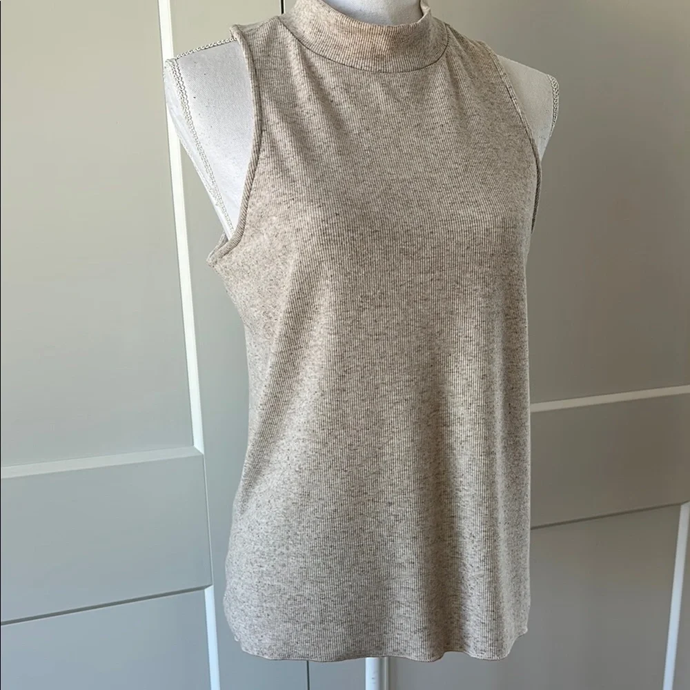 Chaser Racerback Top - Picture 3 of 8